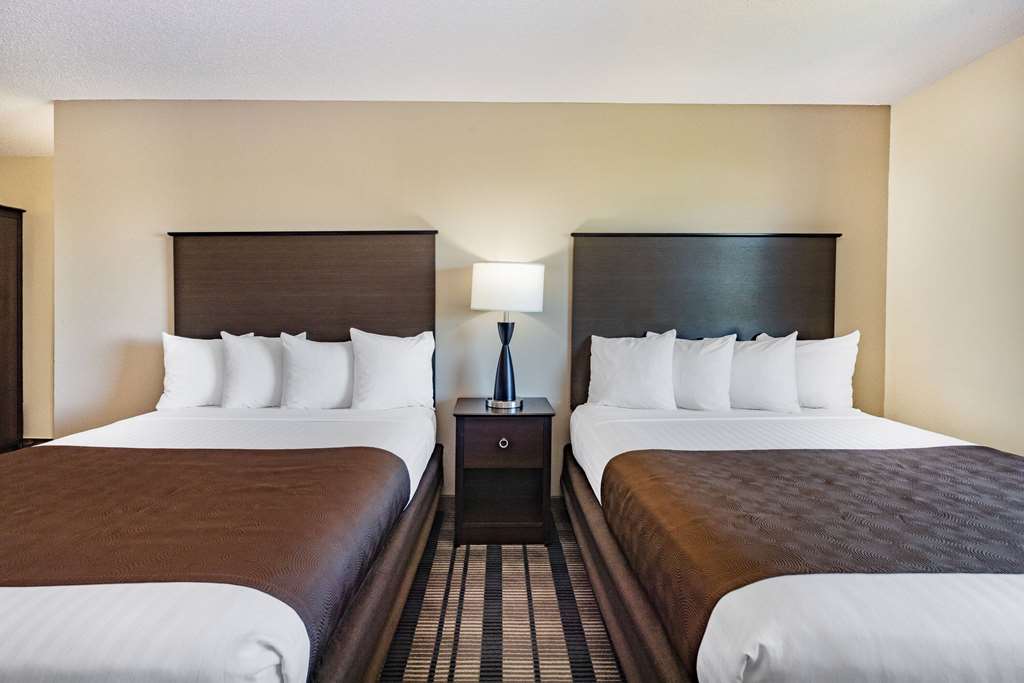 AmericInn by Wyndham Apple Valley - photo 8