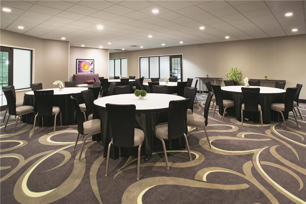 La Quinta by Wyndham Denver Englewood Tech Center - photo 34