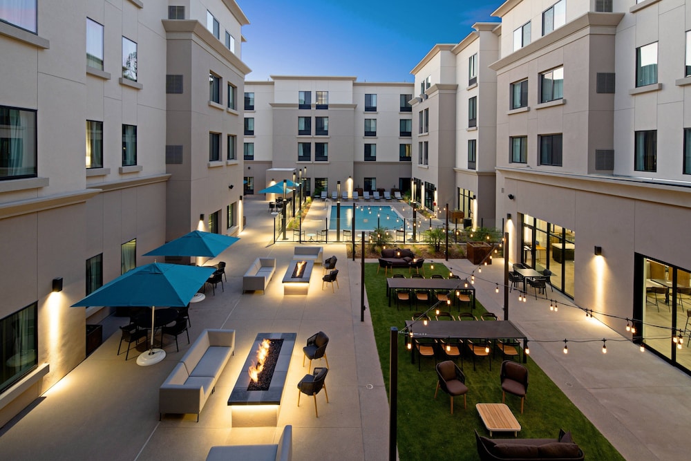 Residence Inn by Marriott Valencia - photo 20