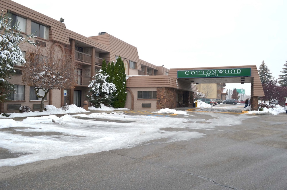 Cottonwood Suites Boise Riverside Downtown - photo 34