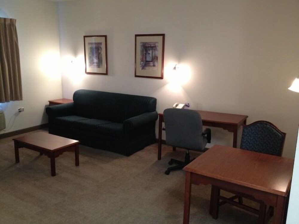 The Sterling Hotel and Extended Stay - photo 12