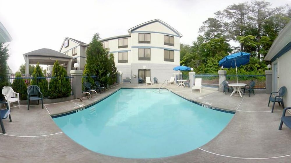 Comfort Inn & Suites Peachtree Corners Norcross - photo 20