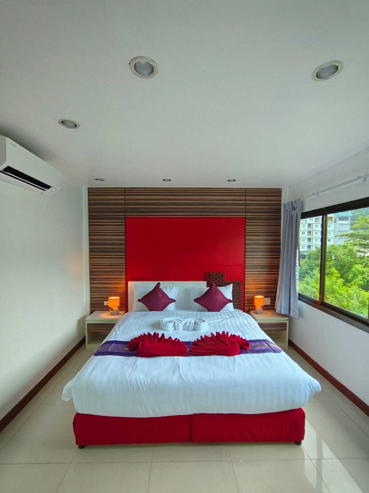 Patong Max Value Hotel - last minute hotel in Phuket