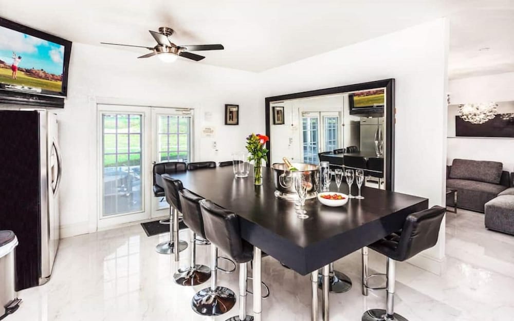 DisneyMansion by AmericanVacationLiving 11BR - photo 14