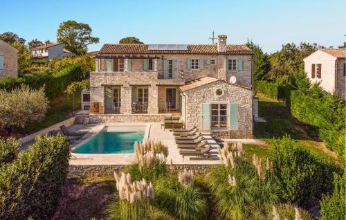 Villa Valsol — 5-Star Luxury Hotel in Buzet, Croatia