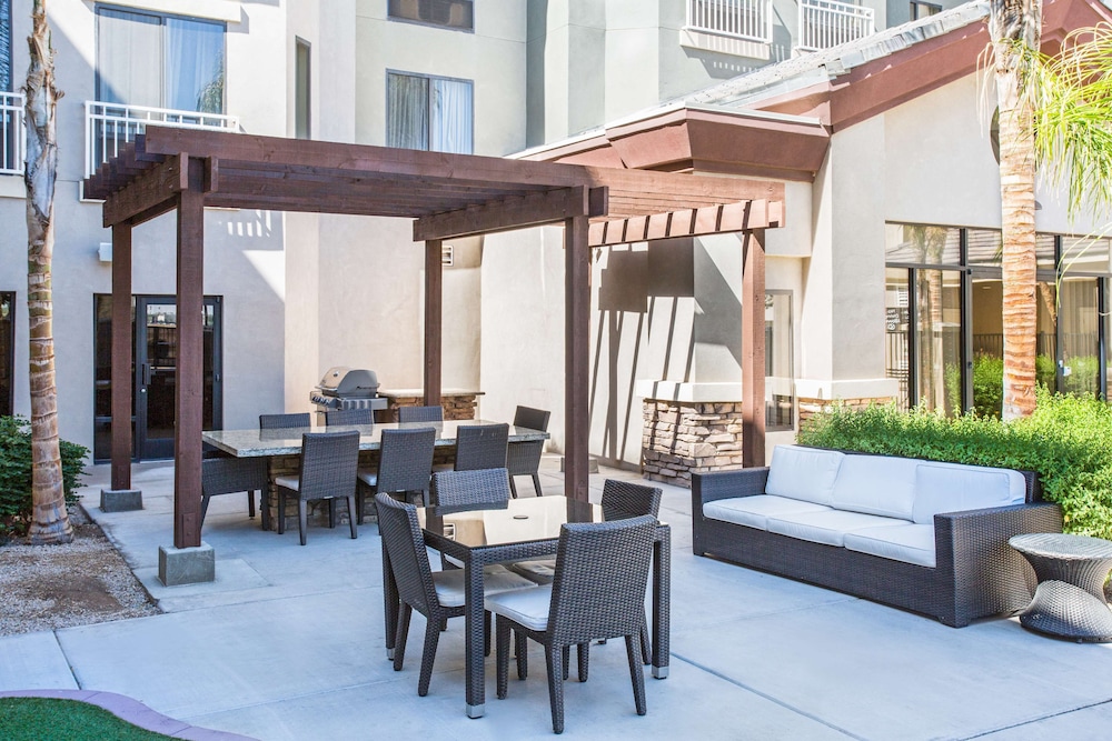 Homewood Suites Phoenix Avondale - photo 23