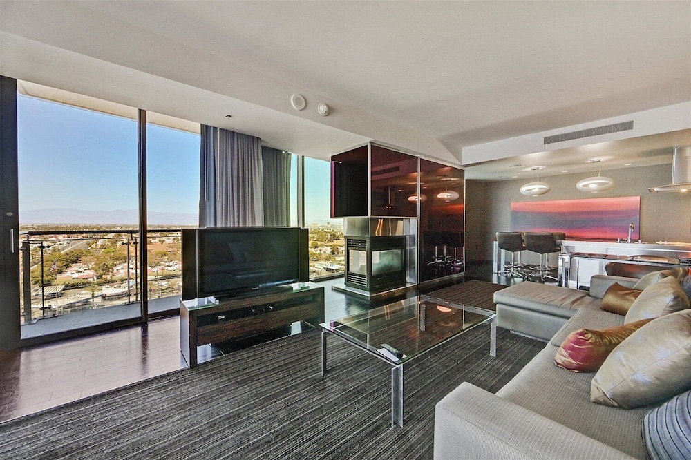 Palms Place Vacation Suites Collection - photo 22
