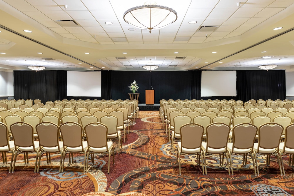 Sheraton Niagara Falls - photo 48