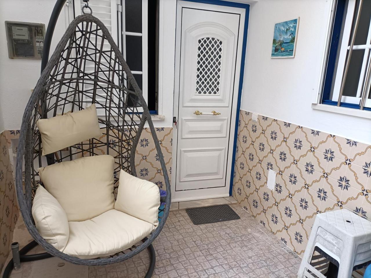 Estúdio Mário Fanha in Nazare, Portugal