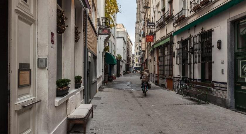 Diamonds And Pearls Hotel in Antwerpen, Belgium