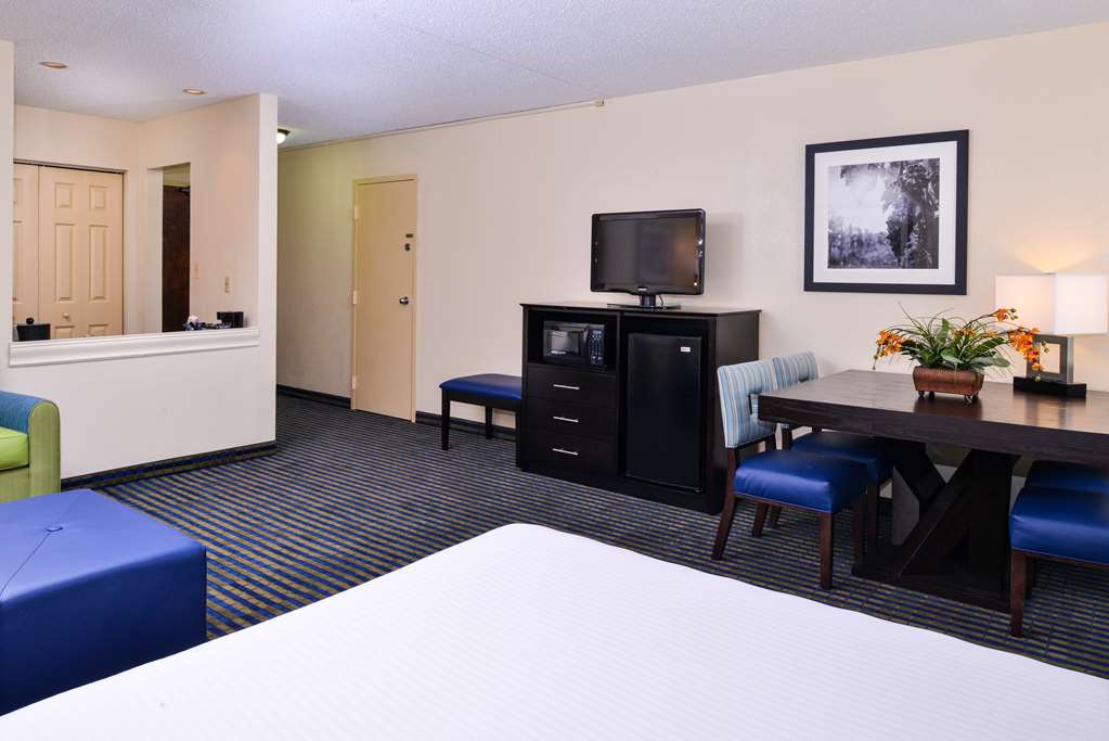 Best Western Leesburg Hotel & Conference Center - photo 17