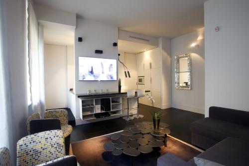 Vatican Modern Apartment — 4-Star Luxury Hotel in Rome, Italy