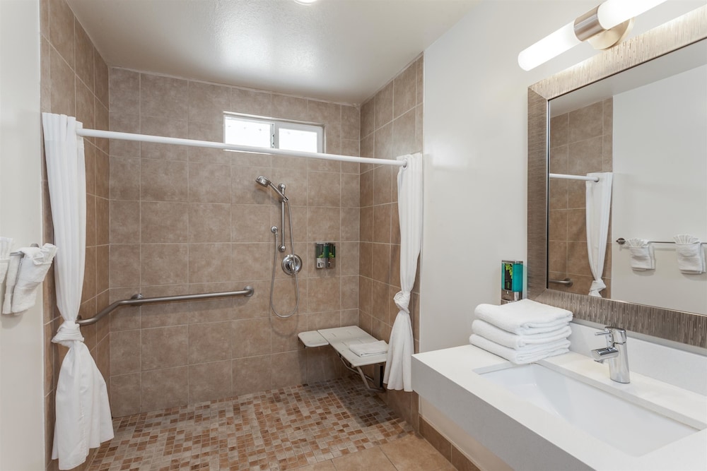 Hotel 414 Anaheim - photo 52