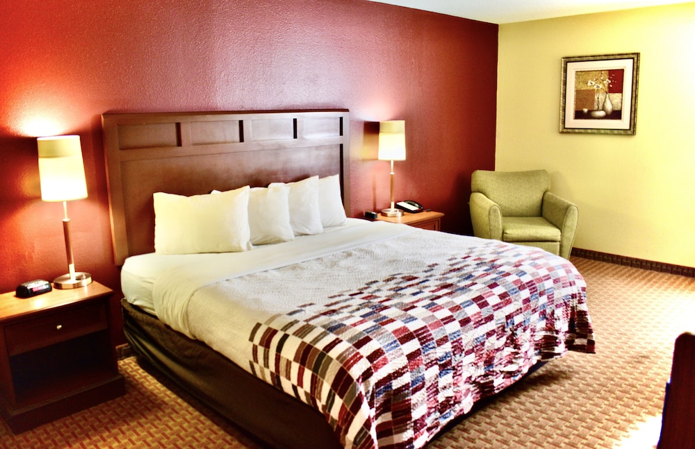 Red Roof Inn & Suites Little Rock - photo 29