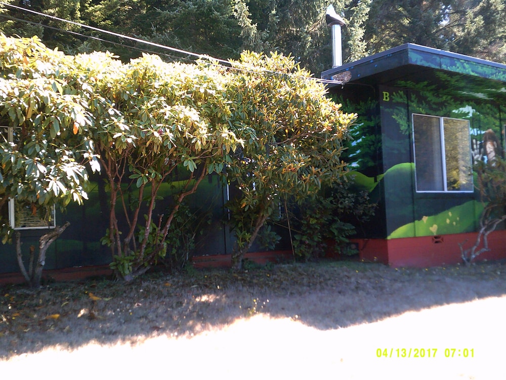 Plainview Motel & RV Park - photo 7