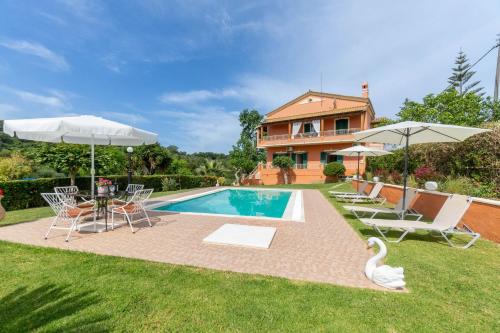 Even Ezer with private pool — 4-Star Luxury Hotel in Corfu, Greece