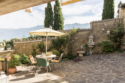 Corte Trepee — 4-Star Luxury Hotel in Gardola, Italy