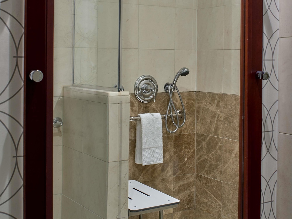 Sofitel Philadelphia at Rittenhouse Square - photo 40