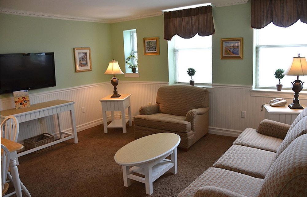 The Flanders Hotel - photo 69