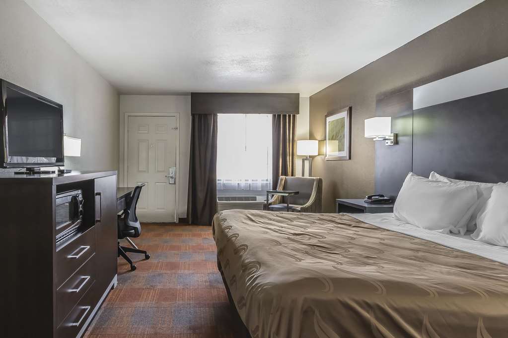 Quality Inn & Suites Stuttgart North - photo 23