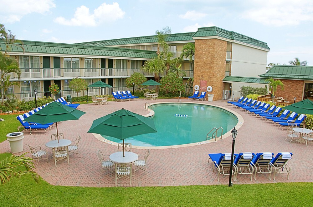 Ocean Breeze Inn Vero Beach - photo 18