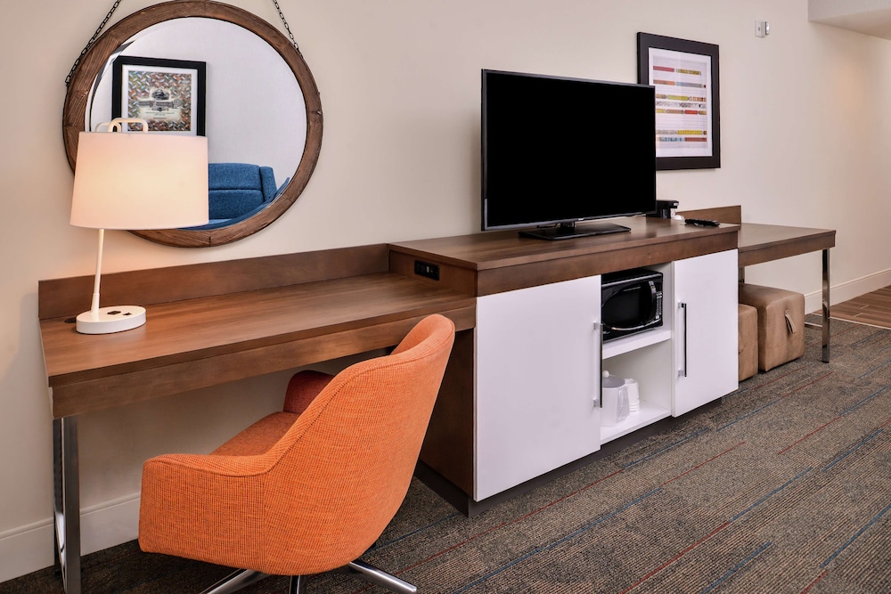 Hampton Inn Benson - photo 16