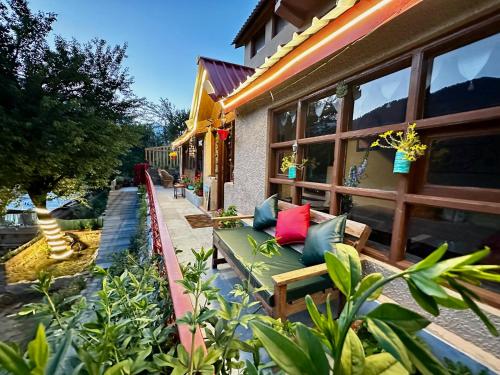 Sehar Boutique Stay Gallery — Manali