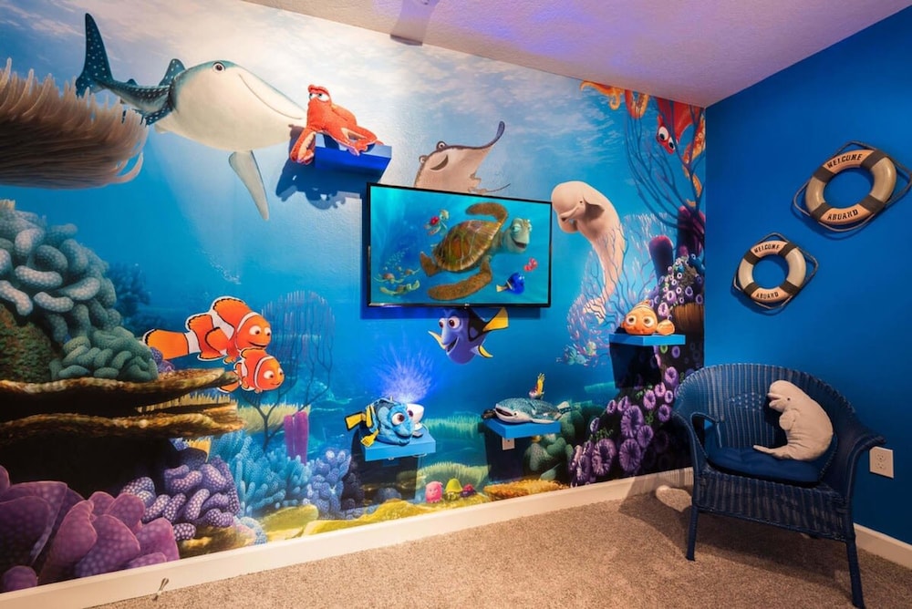 Chic Luxury Haven Unforgettable Retreat - photo 24