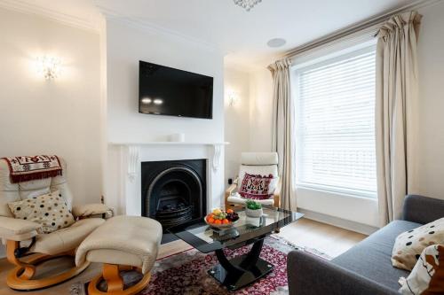 Luxury 3BRs house in the heart of Victoria — 4-Star Luxury Hotel in London, United Kingdom