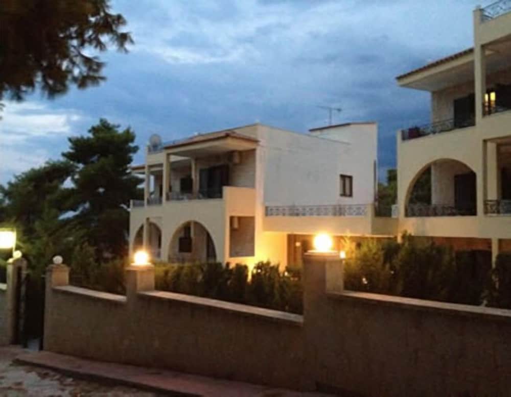 J Studios - carbon neutral hotel in Megara