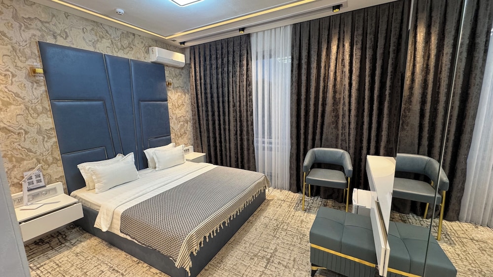 Shedevrplaza in Navoiy, Uzbekistan