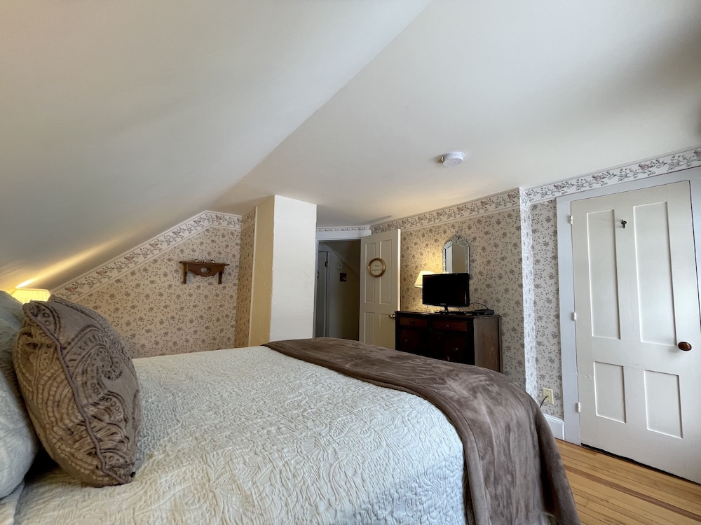 Mad River Inn - photo 9
