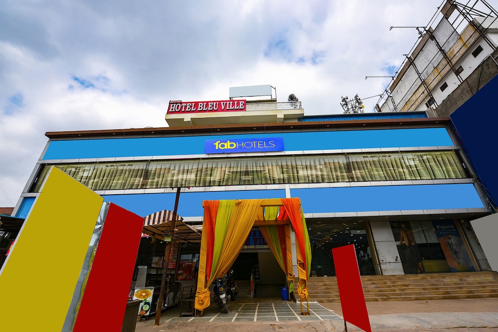 Fabhotel Bleu Ville in Faridabad, India