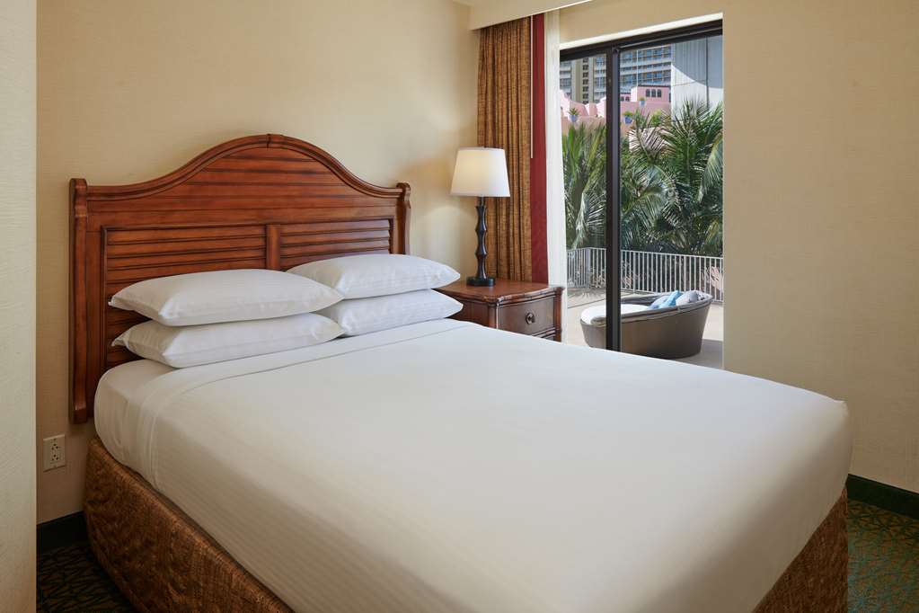 Outrigger Waikiki Beach Resort - photo 103