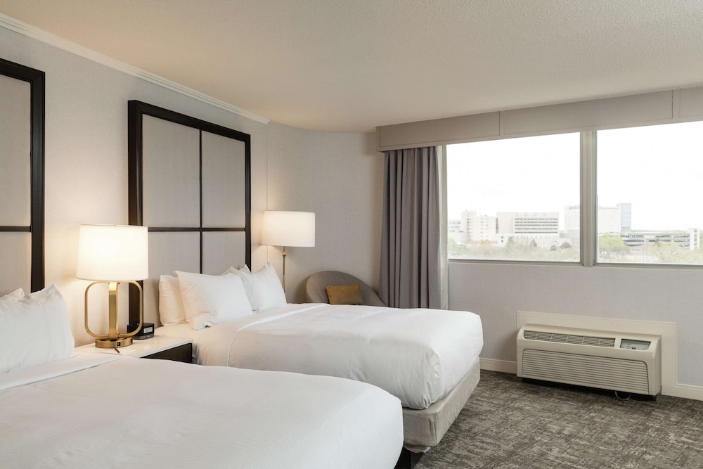 Hilton Chicago Oak Lawn - photo 55