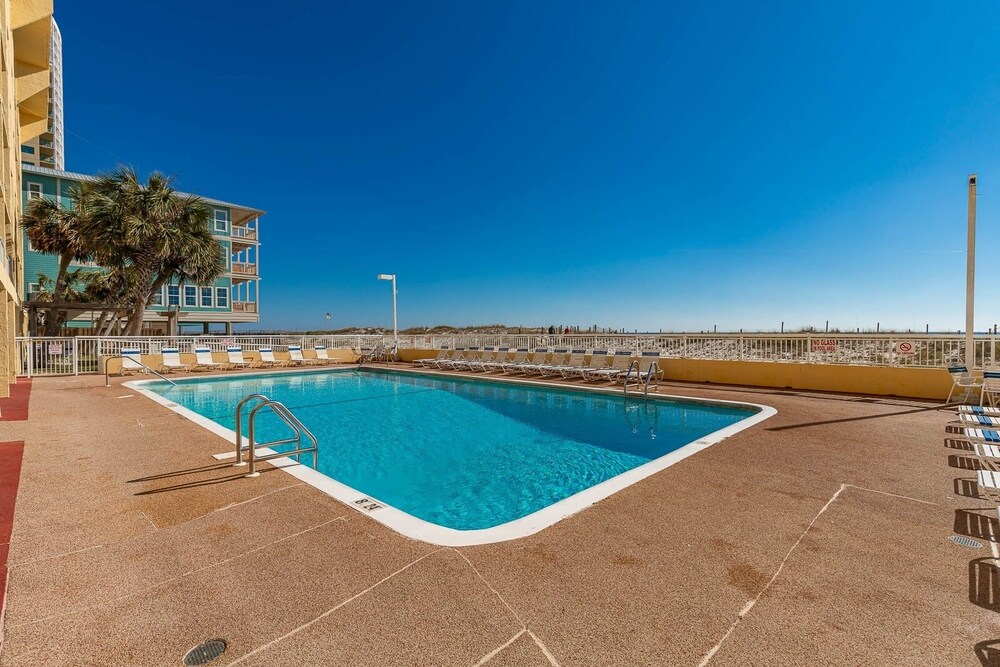 Driftwood Towers 5e 2 Bedroom Condo - photo 12