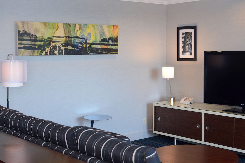Doubletree by Hilton Newark Fremont - photo 35