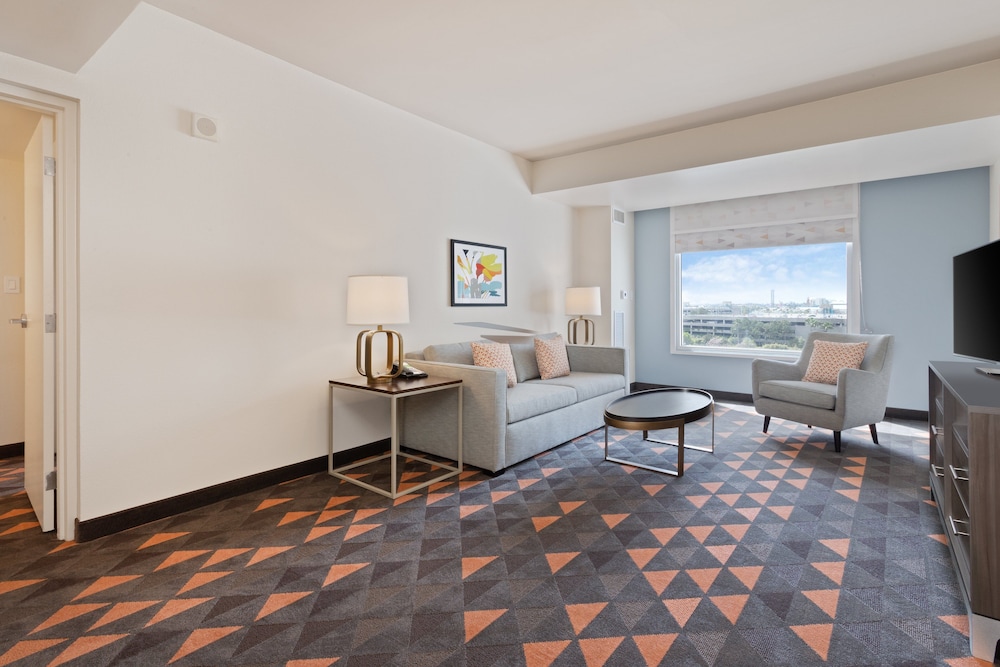 Courtyard by Marriott across Universal Orlando - photo 13