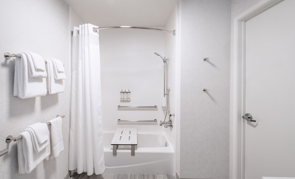 Holiday Inn Express La Mesa Near SDSU by IHG - photo 12