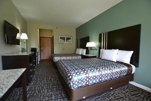 Relax Inn Motel & Suites - photo 26