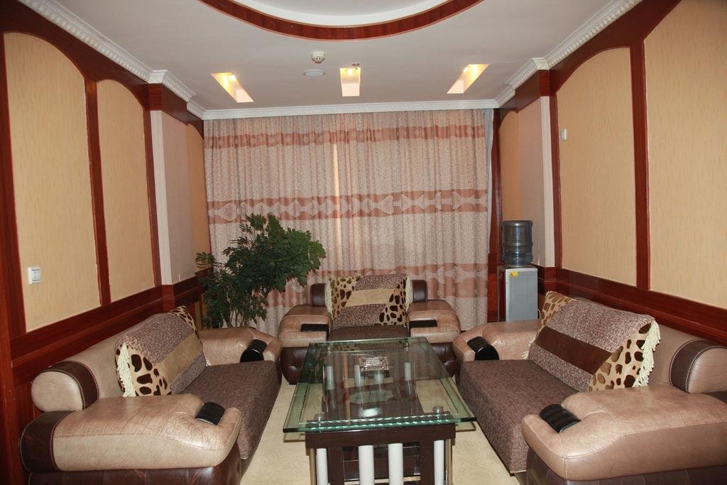 Tibet Shannan Yulong Holiday Hotel in Naidong, People's Republic of China