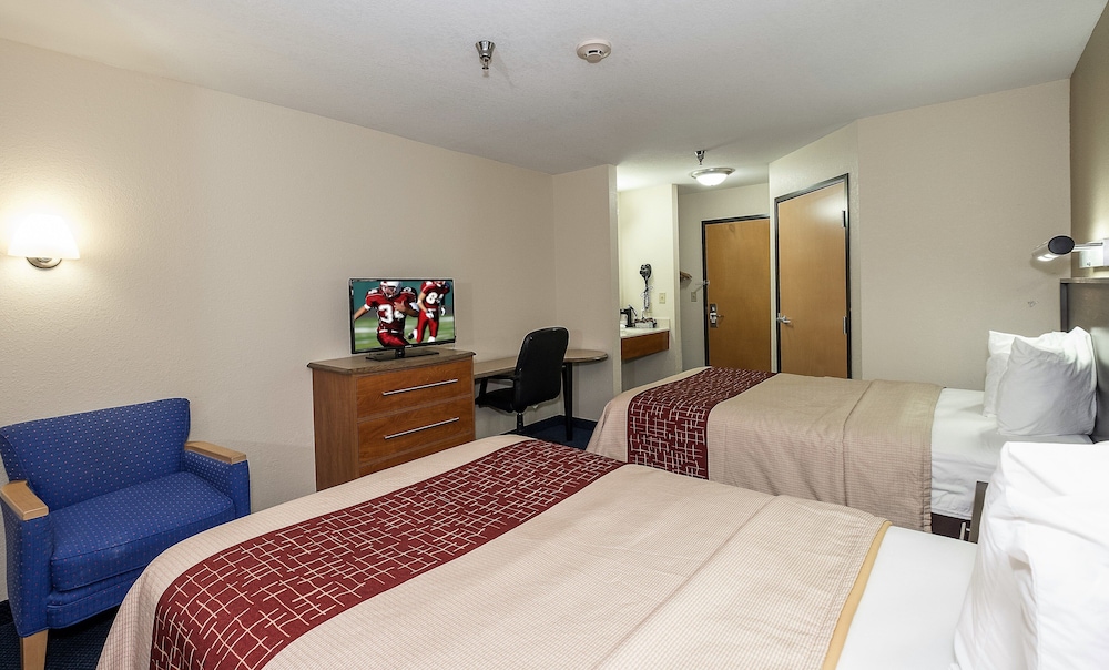 Red Roof Inn Jackson OH - photo 14