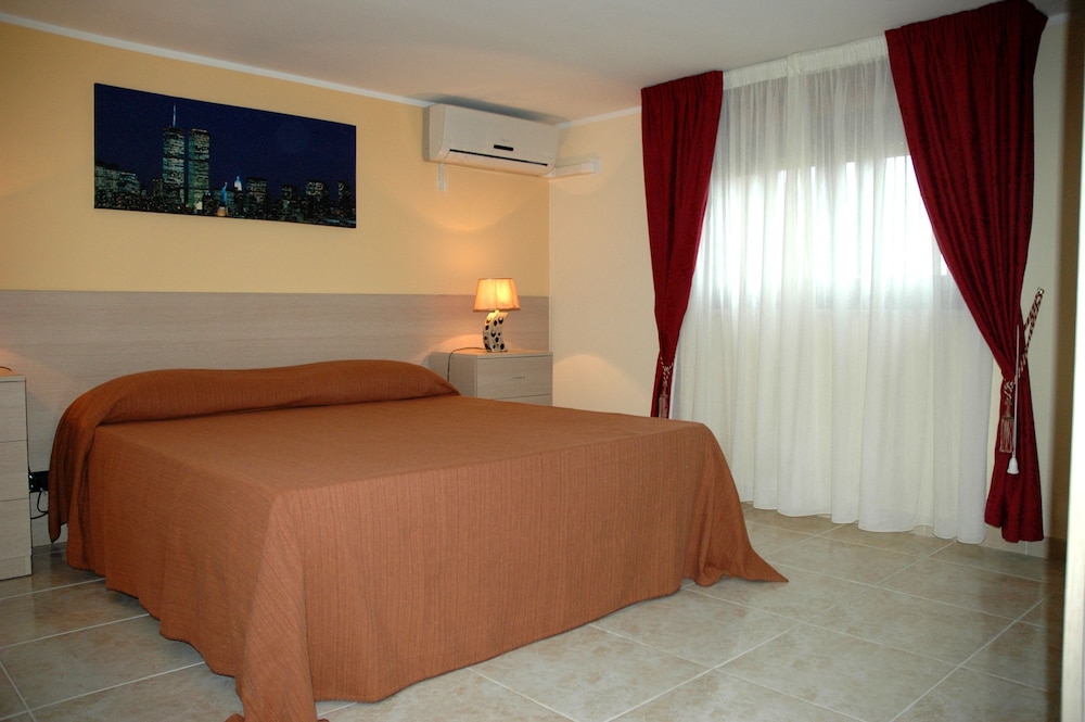 Cassiodoro Rooms Affittacamere — 4-Star Luxury Hotel in Catanzaro, Italy