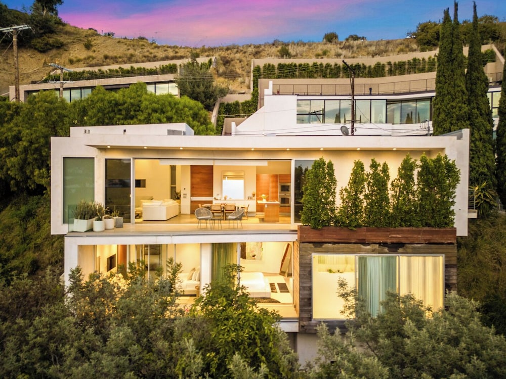 The Bird Nest — West Hollywood