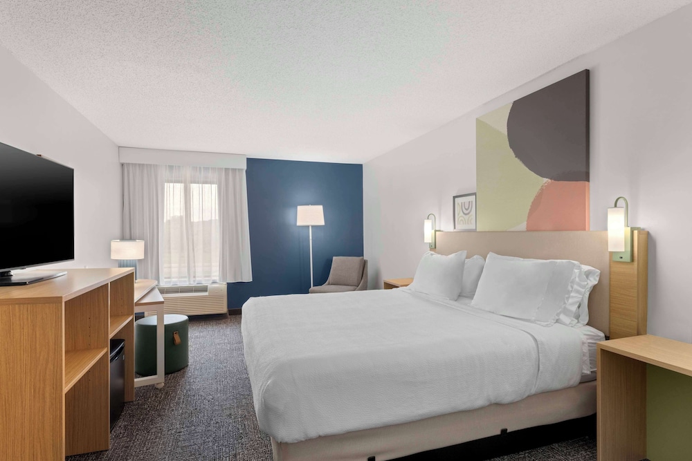 Spark By Hilton Newcomerstown - photo 16
