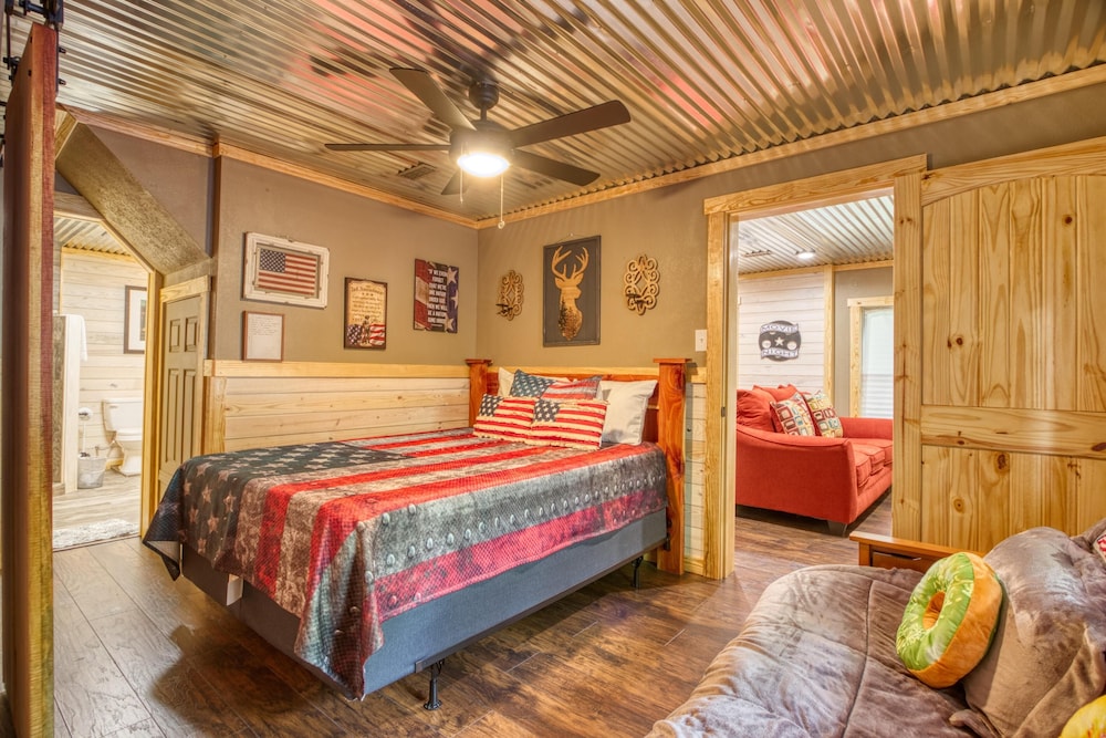 Cedar Charm #316 — 4-Star Luxury Hotel in Sevierville, United States