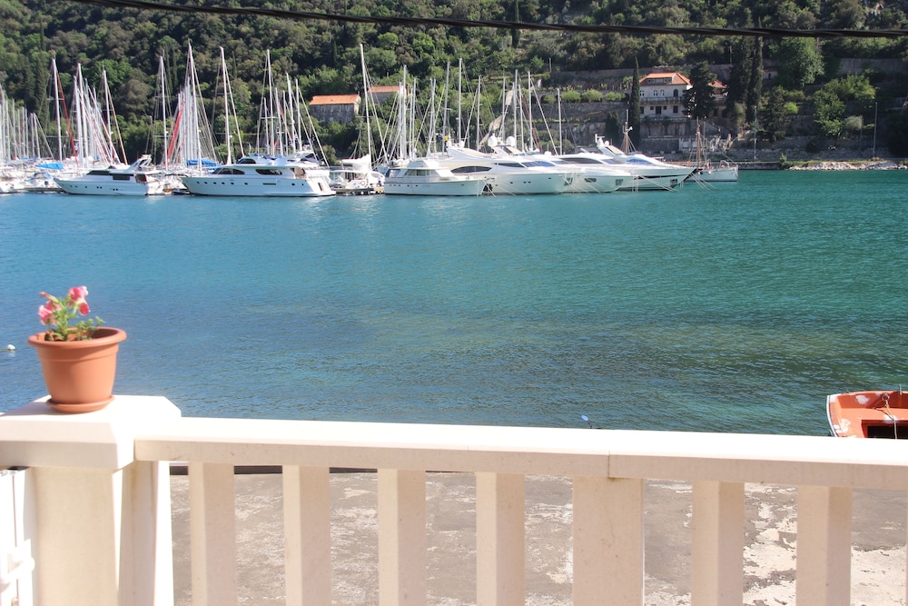 Villa Kety Apartments