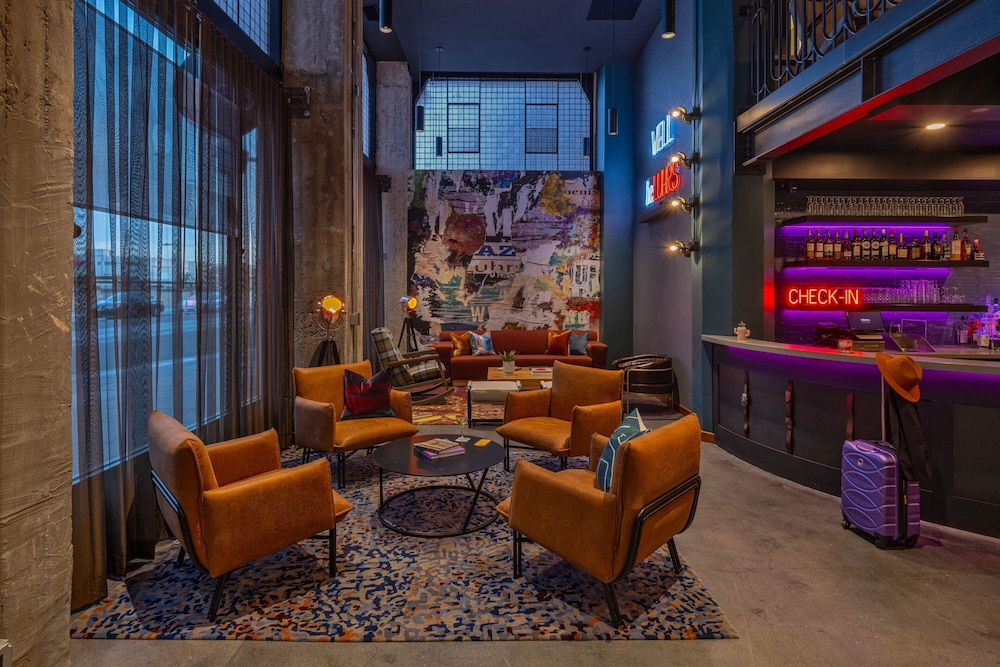 Moxy Phoenix Downtown - carbon neutral hotel in Phoenix