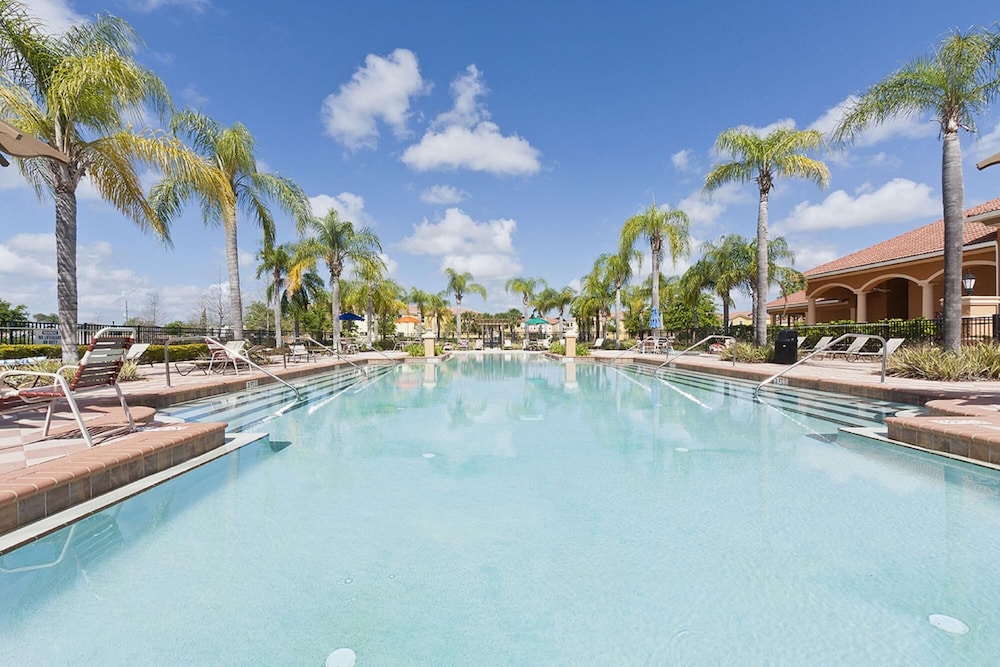 3Br 3Bath Townhome BBQ Pool 15min Disney 1291ft - photo 3