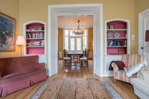 NEW Hello Zeeland Vakantiehuis Markt 10 in Domburg, Netherlands